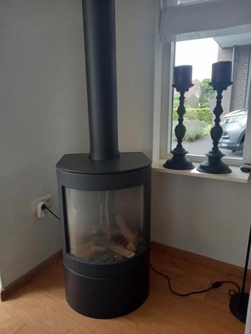 Gaskachel  beschikbaar voor biedingen