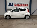 Peugeot 107 1.0 12V 5DR 2010 Wit, Auto's, Peugeot, Voorwielaandrijving, Stof, Huisgarantie, Centrale vergrendeling