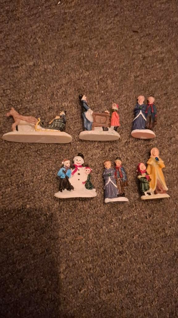 Kerstdorp Figuren Set, Diversen, Kerst, Gebruikt, Ophalen of Verzenden