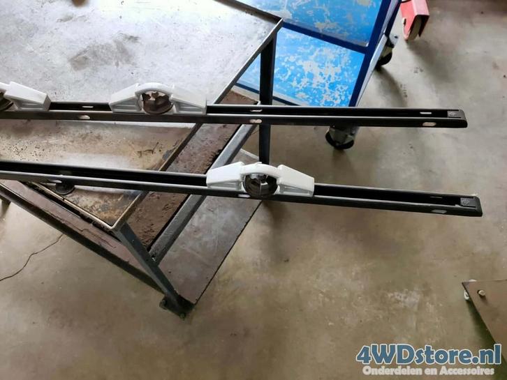 Toyota Tundra Rails voor in de laadbak, Auto-onderdelen, Carrosserie en Plaatwerk, Gebruikt, Ophalen of Verzenden