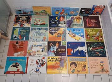 26 verschillende Sinterklaas kinderboeken, in nieuwstaat. beschikbaar voor biedingen