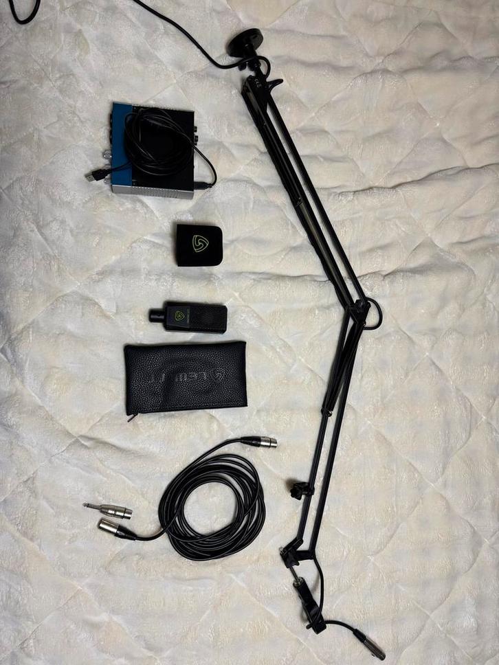 Lewitt microfoon set inc audio box, plug en play, Muziek en Instrumenten, Microfoons, Zo goed als nieuw, Studiomicrofoon, Ophalen of Verzenden