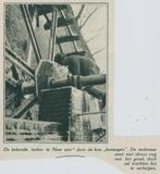 Neer Limburg molen door de kou bevangen knipsel 1932, Gebruikt, Ophalen of Verzenden, Gebouw, Voor 1940