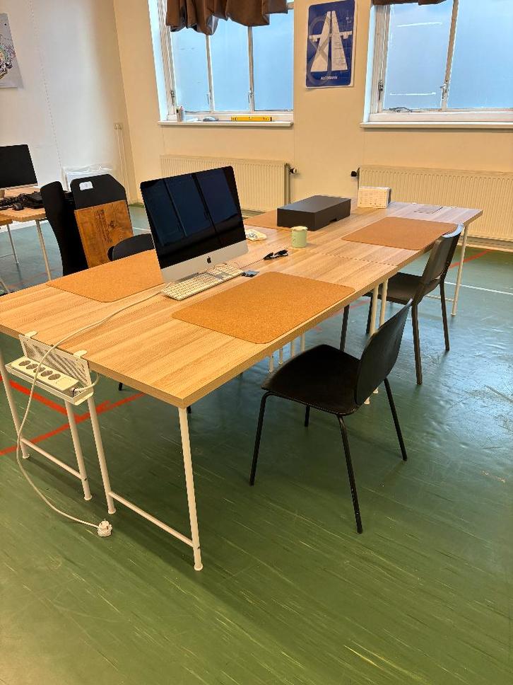 4 x Bijna nieuwe bureaus - 4 x Almost-new desks, Huis en Inrichting, Bureaus, Zo goed als nieuw, Bureau, Ophalen