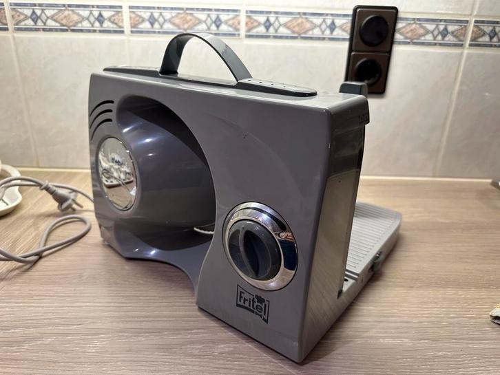 Fritel snijmachine, Huis en Inrichting, Keuken | Keukenbenodigdheden, Zo goed als nieuw, Ophalen of Verzenden