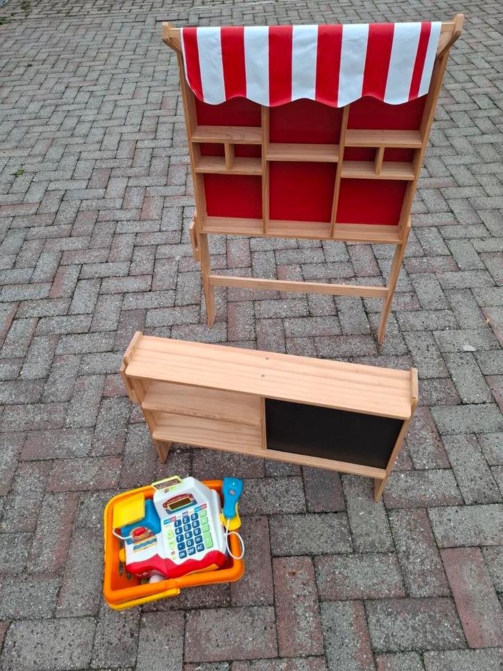 Een leuk schattig winkeltje met wat basis producten en kassa, Kinderen en Baby's, Speelgoed | Speelkeukens, Gebruikt, Ophalen