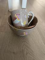 Pip Studio Servies - mok en schaal kom 15cm Taupe Early bird, Nieuw, Ophalen of Verzenden, Overige stijlen, Kop(pen) en/of Schotel(s)