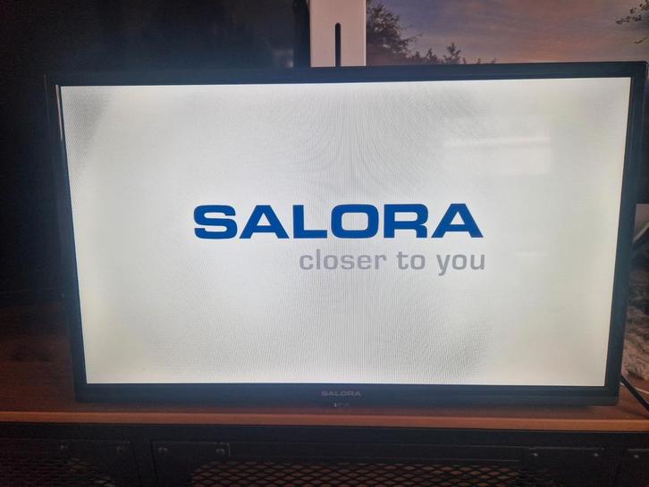 Salora 24 inch LED TV + Montagesteun, Audio, Tv en Foto, Televisies, Gebruikt, LED, 40 tot 60 cm, HD Ready (720p), Overige merken
