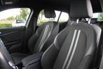BMW 1 Serie 118i Executive Sport Line Automaat / Sportstoele, Auto's, BMW, 65 €/maand, Gebruikt, Parkeersensor, Met garantie (alle)