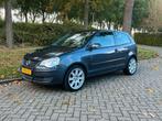 Volkswagen Polo – Stoere uitvoering met 17” BBS velgen!, Voorwielaandrijving, Stof, 54 pk, 989 kg
