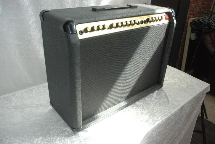 Marshall Valvestate 8240 S80 reverb    <25251668>, Muziek en Instrumenten, Instrumenten | Onderdelen, Gebruikt, Elektrische gitaar