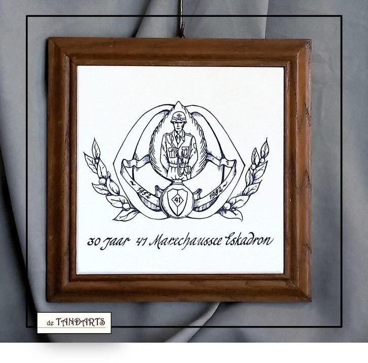 30 jaar 41 MARECHAUSSEE ESKADRON, Verzamelen, Militaria | Algemeen, Marechaussee, Embleem of Badge, Nederland, Ophalen of Verzenden