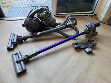 Dyson DC54 + DC59 met veel accessoires beschikbaar voor biedingen