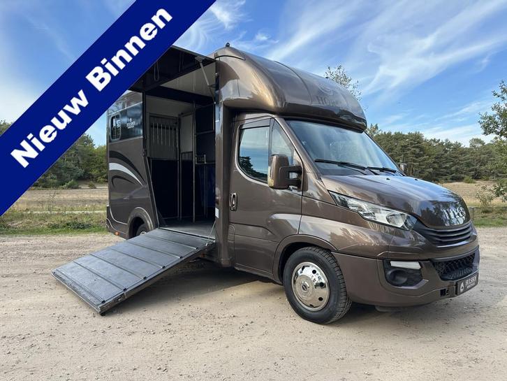 Iveco Daily 2-paards paardenvrachtwagen 3500KG trekhaak B-ri, Dieren en Toebehoren, Paarden en Pony's | Trailers en Aanhangwagens