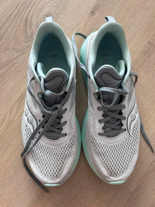 Saucony omni 22, Sport en Fitness, Loopsport en Atletiek, Zo goed als nieuw, Hardloopschoenen, Hardlopen, Saucony, Ophalen of Verzenden