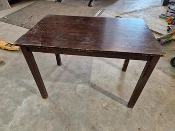 Donker houten café tafel 110x70cm beschikbaar voor biedingen