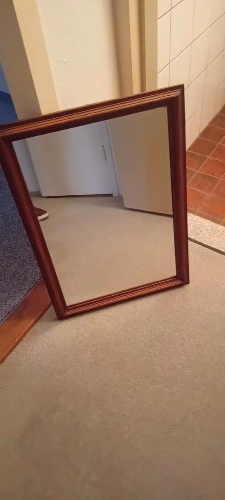 Mooie Rechthoekige Spiegel met Houten Frame, Huis en Inrichting, Woonaccessoires | Spiegels, Gebruikt, 50 tot 75 cm, 100 tot 150 cm