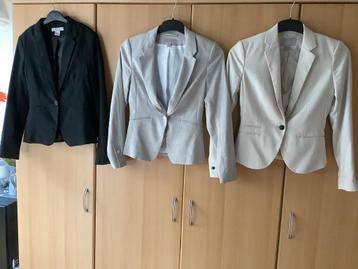 2x nette dames blazer colbert jasje  beige maat 34 xs beschikbaar voor biedingen