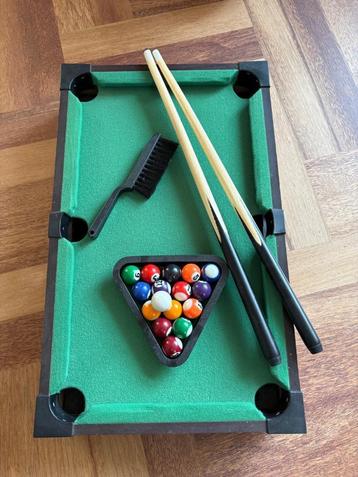 Pool tafel - tafel model beschikbaar voor biedingen