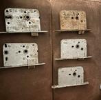 Deur en kast sloten voor oude huizen en kasten, Doe-het-zelf en Verbouw, Hang- en Sluitwerk, Ophalen of Verzenden, Gebruikt, IJzer