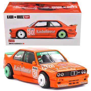 BMW M3 Kaido House V1 van Mini GT 1/64 oranje nr. 177 beschikbaar voor biedingen