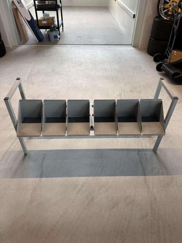 Jerrycan rek, Doe-het-zelf en Verbouw, Ladders en Trappen, Zo goed als nieuw, Minder dan 2 meter, Ophalen of Verzenden