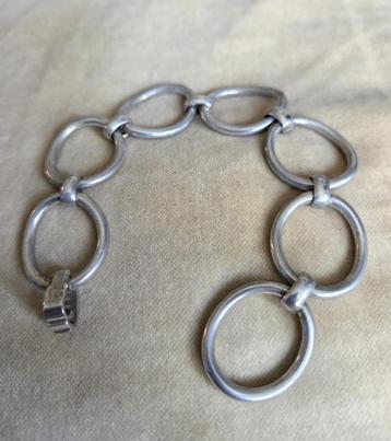 Mooie zilveren (835) massieve DESIGN armband beschikbaar voor biedingen
