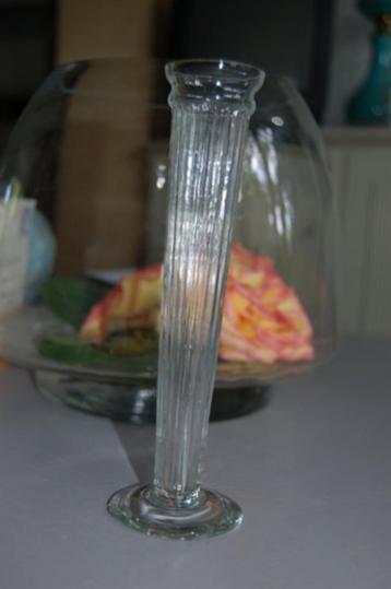 Antiek Empire fluit glas of vaasje beschikbaar voor biedingen