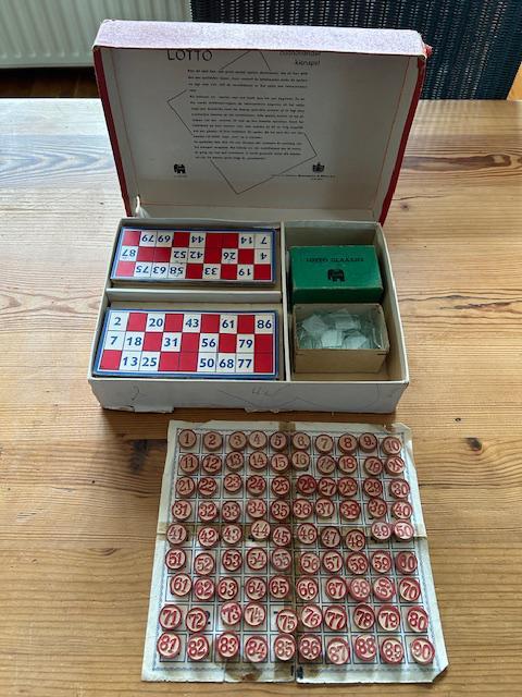 Oud Hollands Kienspel / Lotto, Verzamelen, Rookartikelen, Aanstekers en Luciferdoosjes, Gebruikt, Ophalen of Verzenden