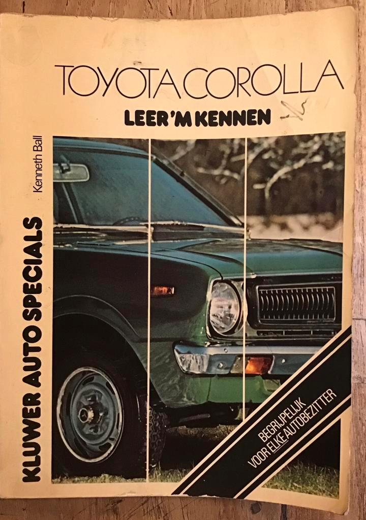 Toyota Corolla “leer ‘m kennen” Kenneth Ball 1e druk 1977., Auto diversen, Handleidingen en Instructieboekjes, Ophalen of Verzenden