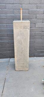Nieuwe betonpoer 58cm hoog, 17x17cm, Ophalen, Nieuw, Overige typen