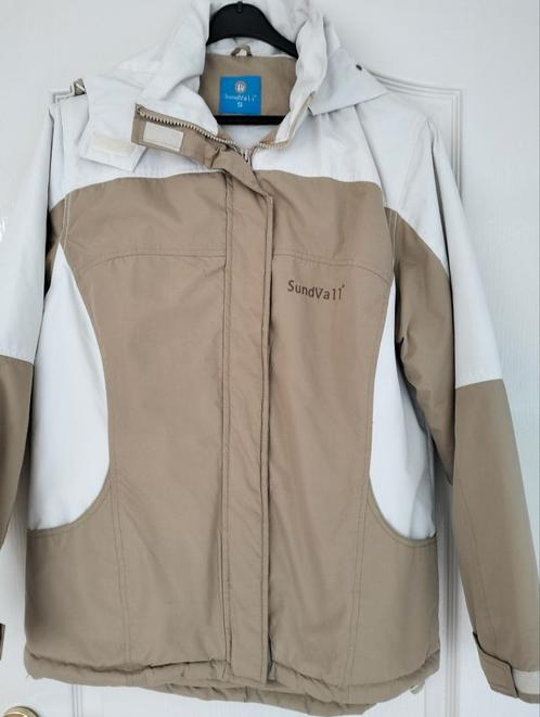 SundVall Damesjas Beige/Wit - Gedragen, Kleding | Dames, Wintersportkleding, Gedragen, Jack, Maat 36 (S), Ophalen of Verzenden