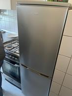 Logik Koel-vriescombinatie, Witgoed en Apparatuur, Koelkasten en IJskasten, Ophalen, Gebruikt, 100 tot 150 liter, Energieklasse A of zuiniger