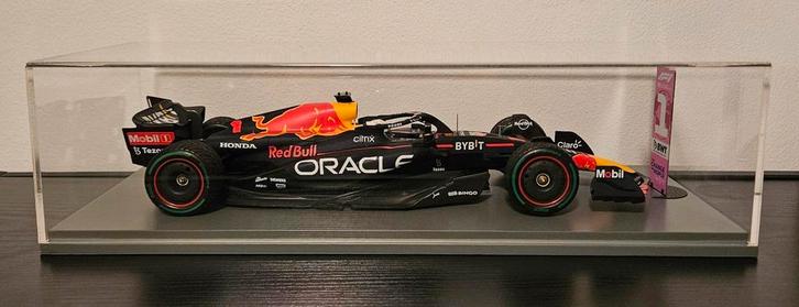 F1 Max Verstappen 2022 Japan schaal 1:18, Verzamelen, Automerken, Motoren en Formule 1, Zo goed als nieuw, Formule 1, Ophalen of Verzenden