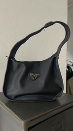 Prada tasje, Sieraden, Tassen en Uiterlijk, Tassen | Damestassen, Ophalen of Verzenden, Zo goed als nieuw, Zwart, Handtas