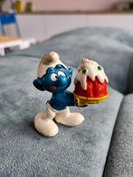 Smurf met taart, smulsmurf, Verzamelen, Smurfen, Gebruikt, Ophalen of Verzenden, Poppetje, Figuurtje of Knuffel