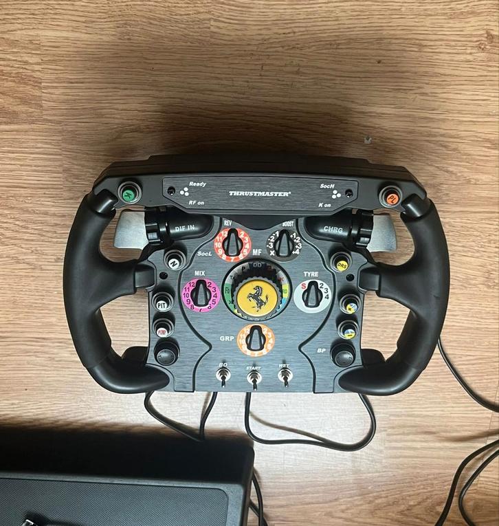 Thrustmaster Ferrari F1 Racestuur Add-On, Spelcomputers en Games, Spelcomputers | Overige, Zo goed als nieuw, Ophalen of Verzenden
