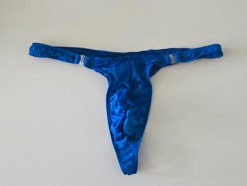 String Blauw beschikbaar voor biedingen