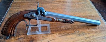 Antiek voorlaadpistool beschikbaar voor biedingen