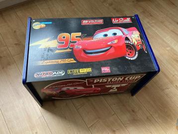 Opbergkist beschikbaar voor biedingen