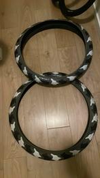 Atlas camo banden, Verzenden