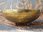 Originele antieke Oosterse schaal van bewerkt koper 23 cm., Ophalen of Verzenden, Koper