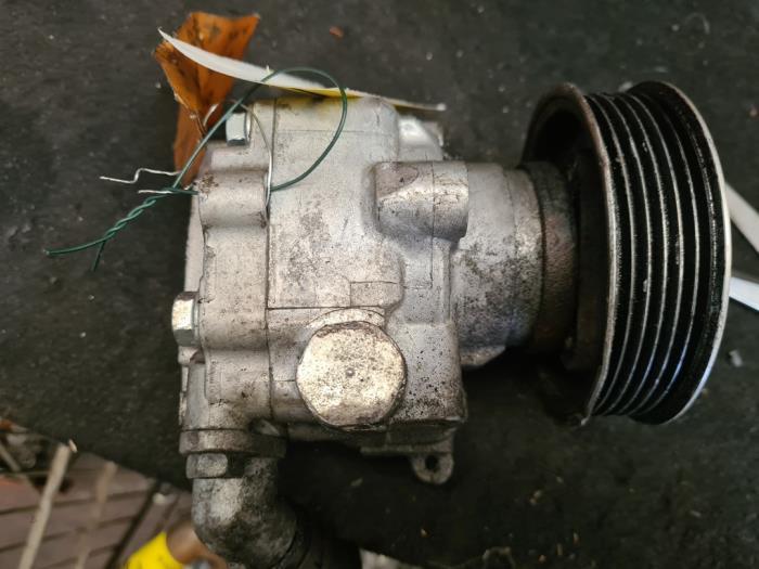 Stuurbekrachtiging Pomp van een Volkswagen Transporter, Auto-onderdelen, Besturing, Gebruikt, 3 maanden garantie