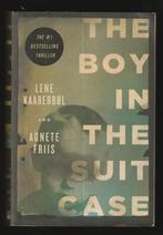 THE BOY IN THE SUITCASE - by AGNETE FRIIS, Ophalen of Verzenden, Zo goed als nieuw