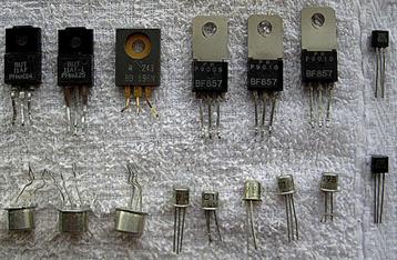 Diverse Soorten Transistor / Tor, Per Stuk beschikbaar voor biedingen