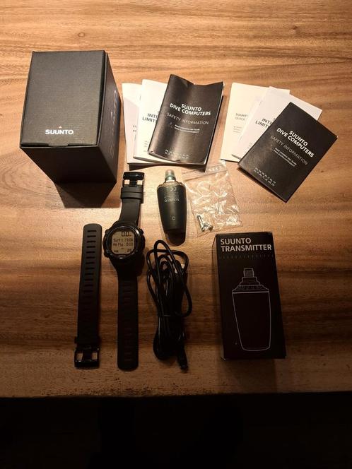 Suunto duikcomputer inclusief transmitter, Watersport en Boten, Duiken, Zo goed als nieuw, Duikcomputer, Ophalen of Verzenden