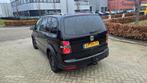 Volkswagen Touran 1.4 TSI Cross DSG 7 PERS CARPLAY LEDER CAM, Gebruikt, 4 cilinders, Zwart, Bedrijf