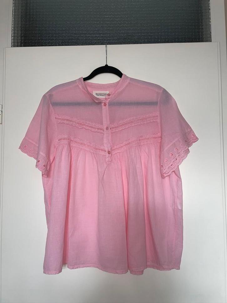 BANDITAS licht zacht roze broderie katoenen blouse top mt L, Kleding | Dames, Blouses en Tunieken, Zo goed als nieuw, Maat 42/44 (L)