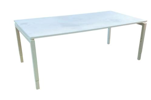 Bureau 200x100 wit, Huis en Inrichting, Bureaus, Zo goed als nieuw, Bureau, In hoogte verstelbaar, Ophalen