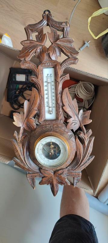 Antiek hout baro en thermo meter met schade  beschikbaar voor biedingen